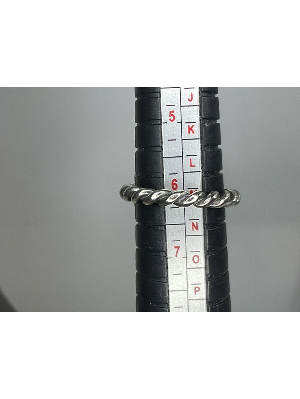 Pandora Elegant Sincerity Twisted Mother Of Pearl Ring Sz 6 Retired - Picture 6 of 6